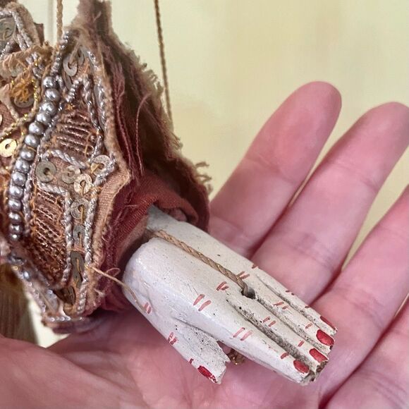 Thai Marionette Puppet 1960s Vintage 23 1/2 Inches, Sequined Traditional Dress, - Picture 5 of 11